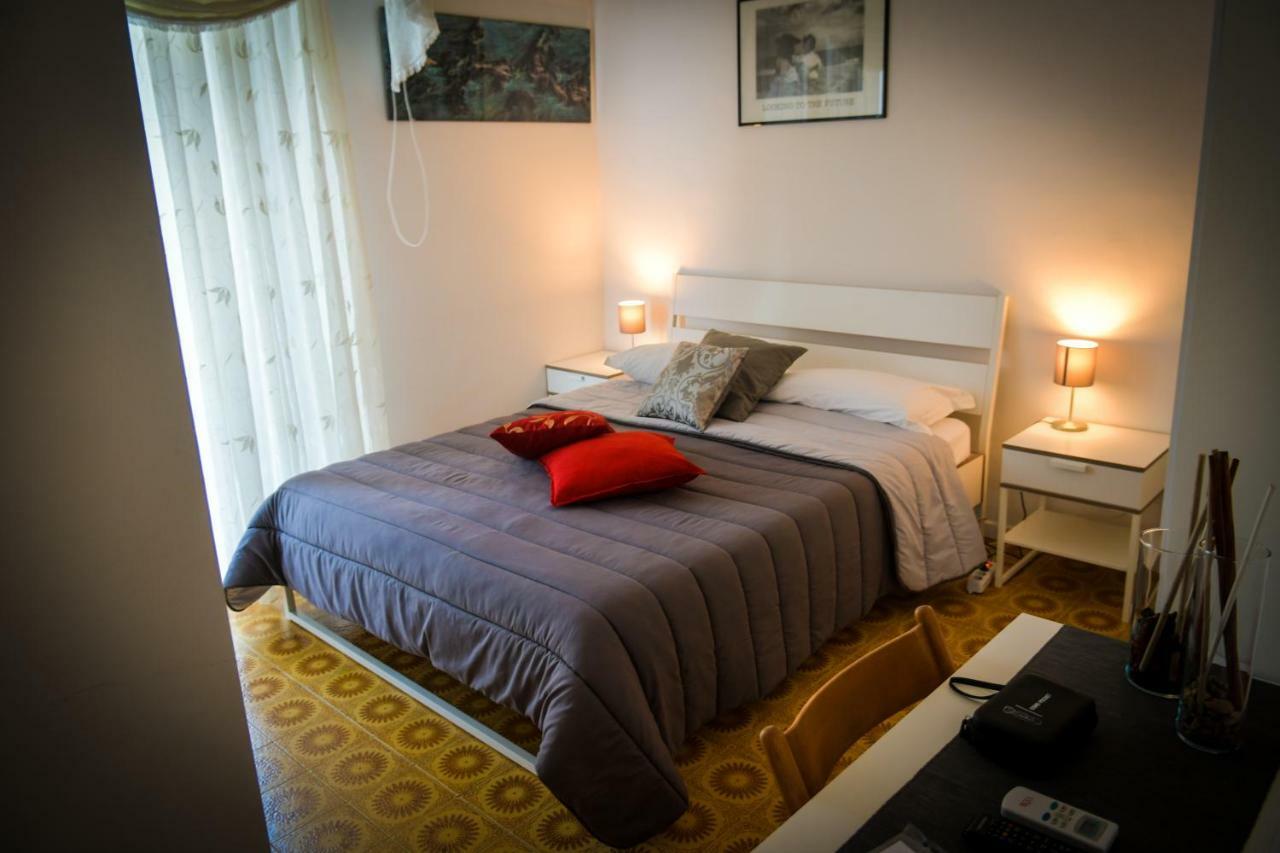 The Artist'S Home Catania Centro Esterno foto